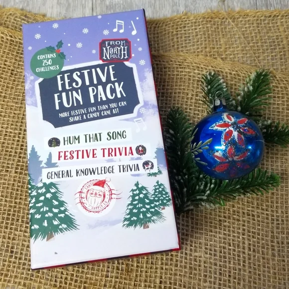 Festive Trivia Fun Pack - Picture 1 of 6